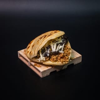 Vegan Domino arepa