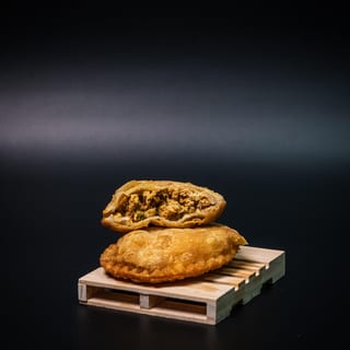 Chicken Bomb pastelito