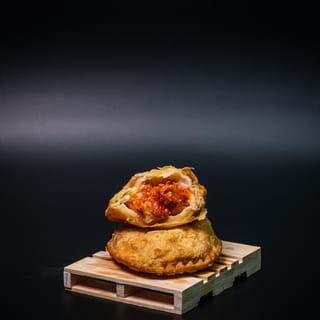 Pizza Style pastelito